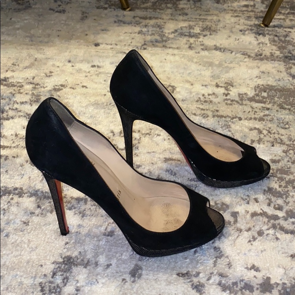 Peep toe heels